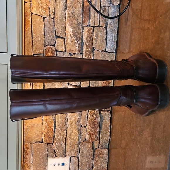 Frye Tall Boots Size 10 - Picture 4 of 9